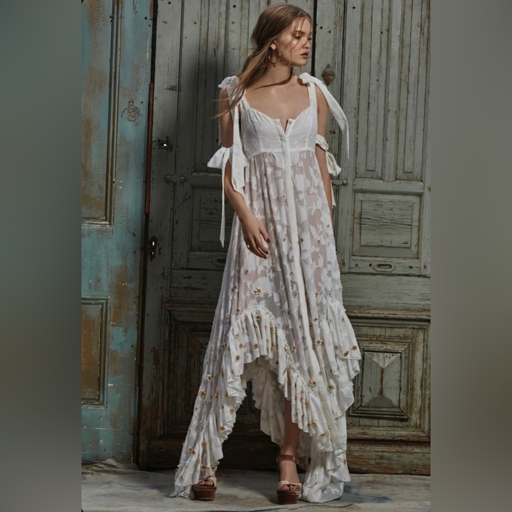 Stephanie Frill Maxi Dress by We Are Kindred - Picture 2 of 11